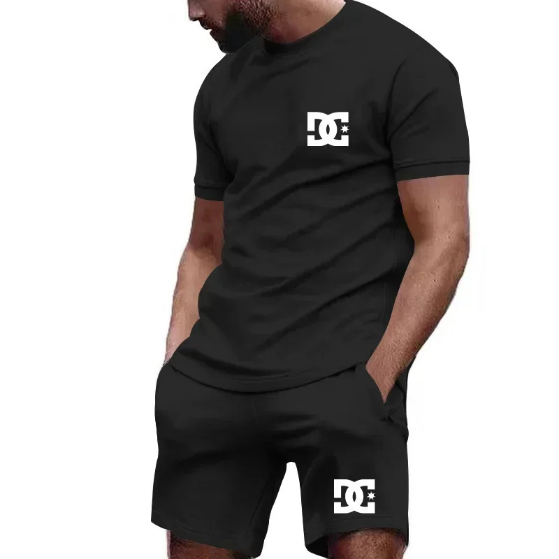 Outdoor Sports Leisure - 夏の新作メンズ半袖Tシャツと通気性のあるショートパンツのツーピースセット、メンズアウトドアレジャーファッションショーツランニング